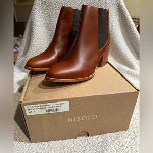 Nisolo “Heeled Chelsea Boot” Color:Brandy Size:8